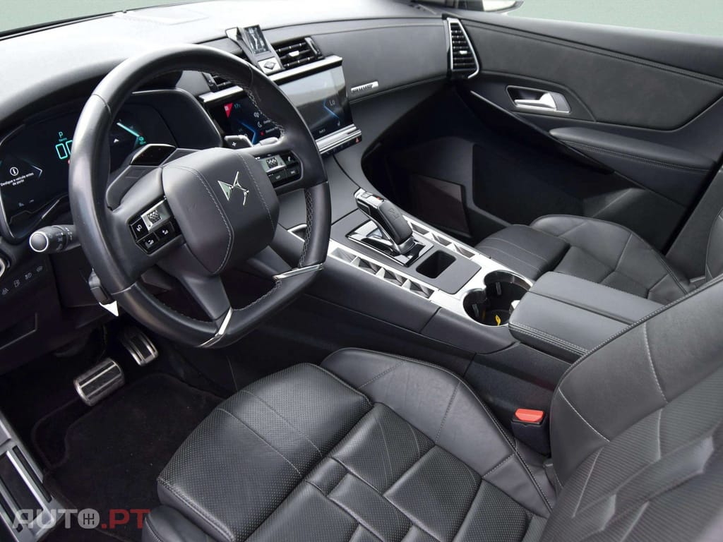 DS DS7 Crossback E-Tense Opera EAT8 300cv