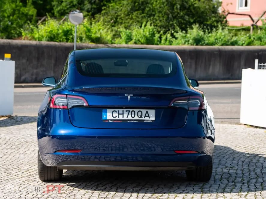 Tesla Model 3 Standard Range Plus RWD