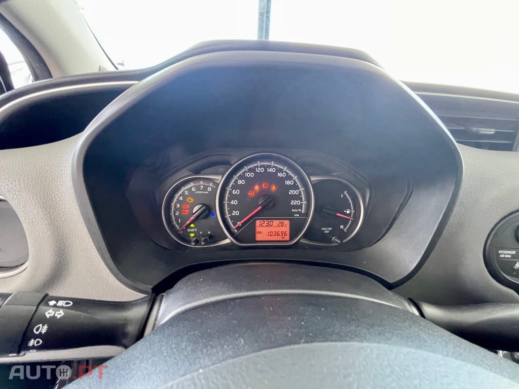 Toyota Yaris 1.0 VVT-i Comfort