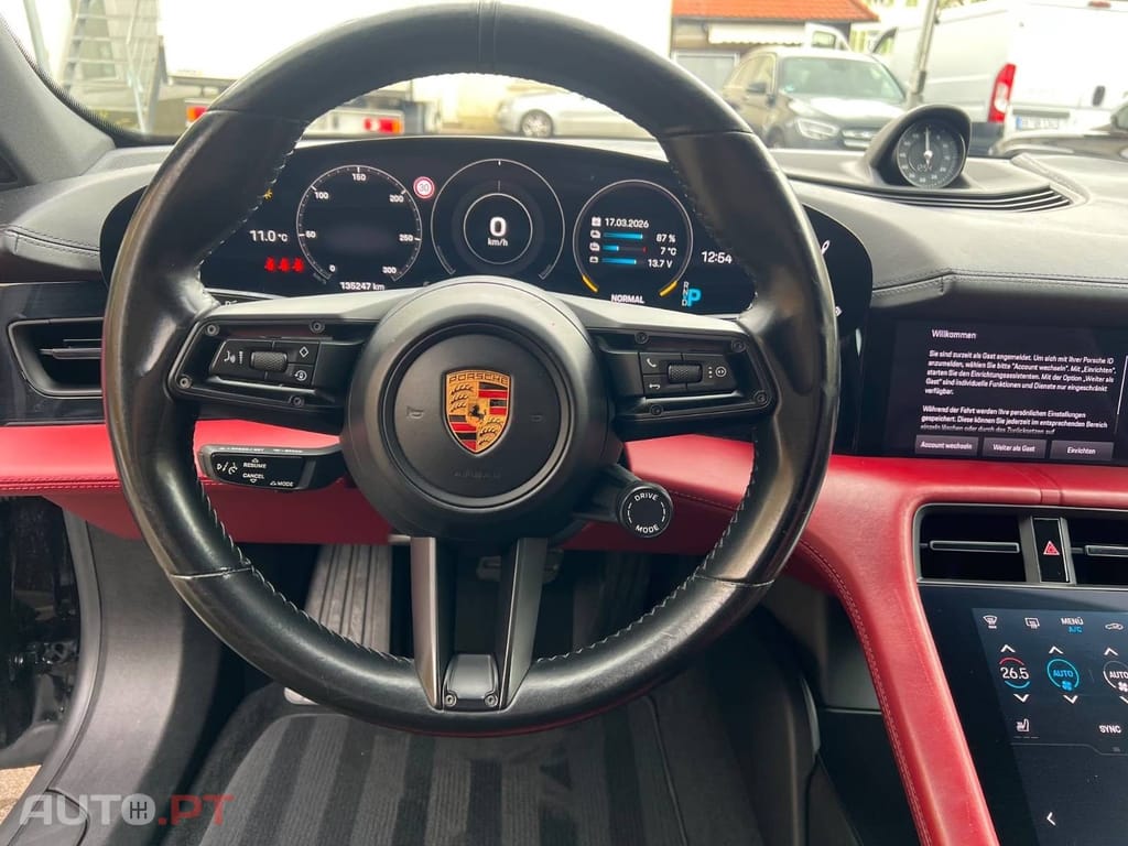 Porsche Taycan S