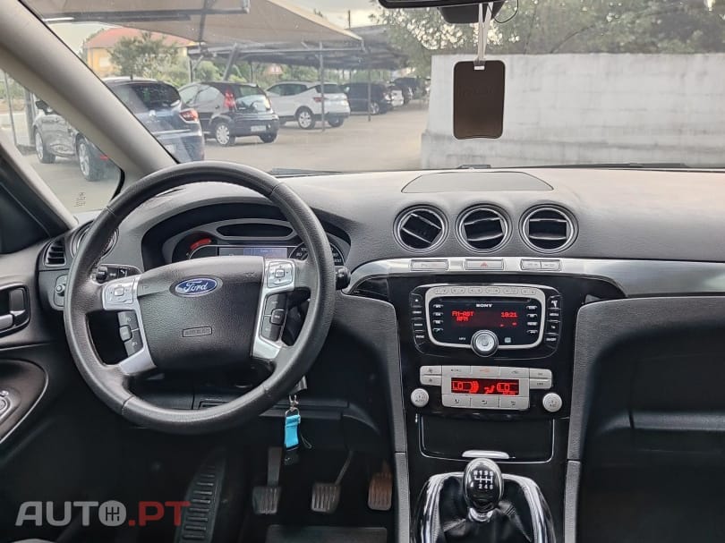 Ford S-Max 2.0 TDCi Titanium 7L
