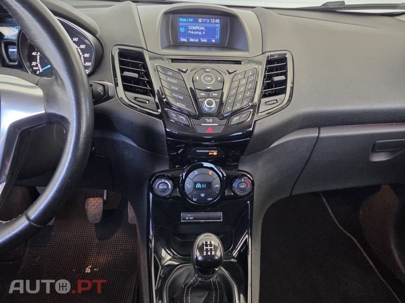 Ford Fiesta 1.0 T EcoBoost Titanium