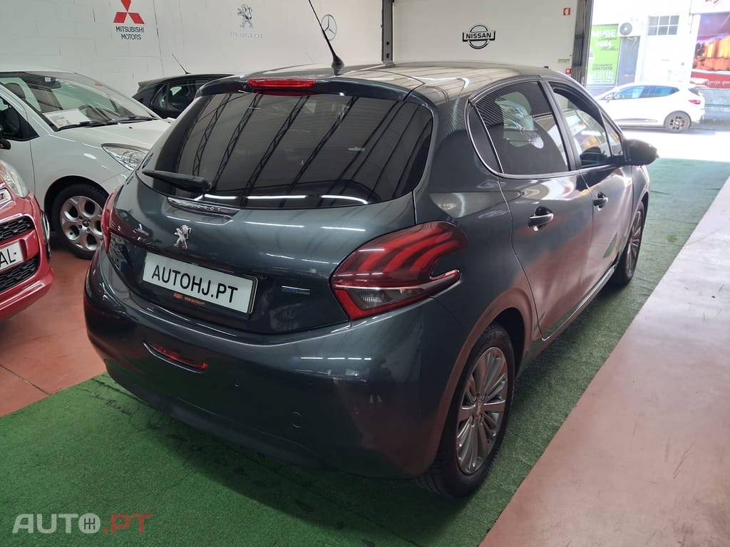 Peugeot 208 1.2 PureTech Style