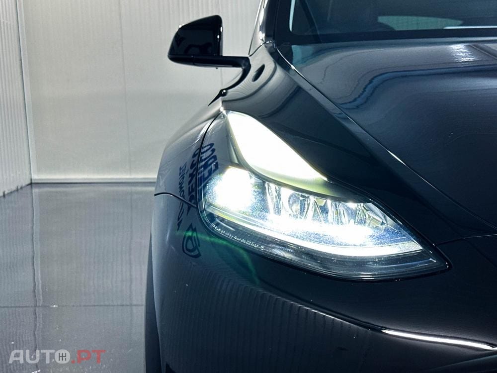 Tesla Model Y Performance AWD