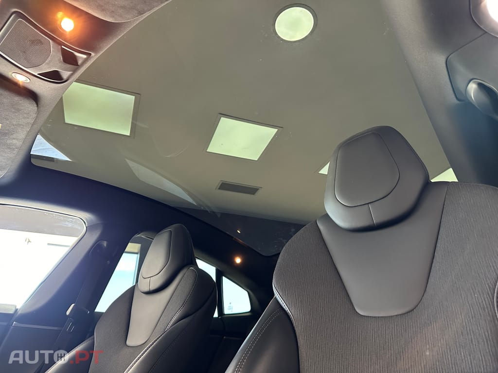 Tesla Model S Standard Range
