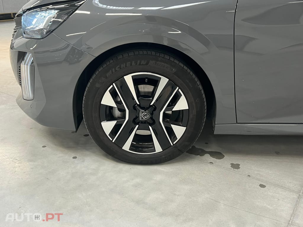 Peugeot 208 1.2 Hybrid Allure e-DCS6