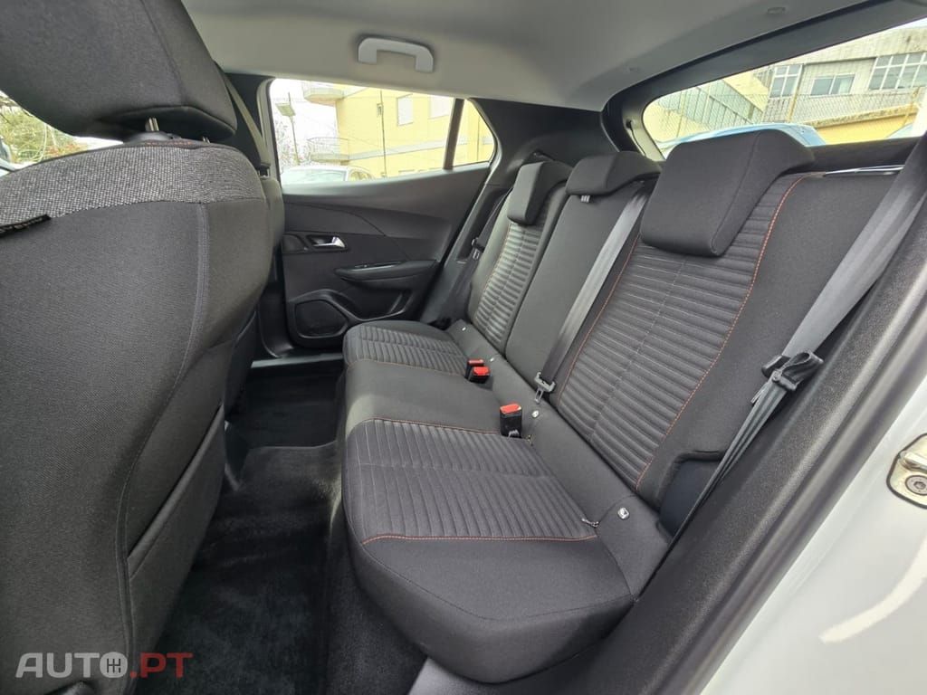 Peugeot 2008 PureTech 100 Active