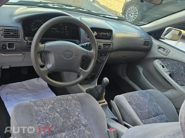 Toyota Corolla 2.0 D-4D Sol