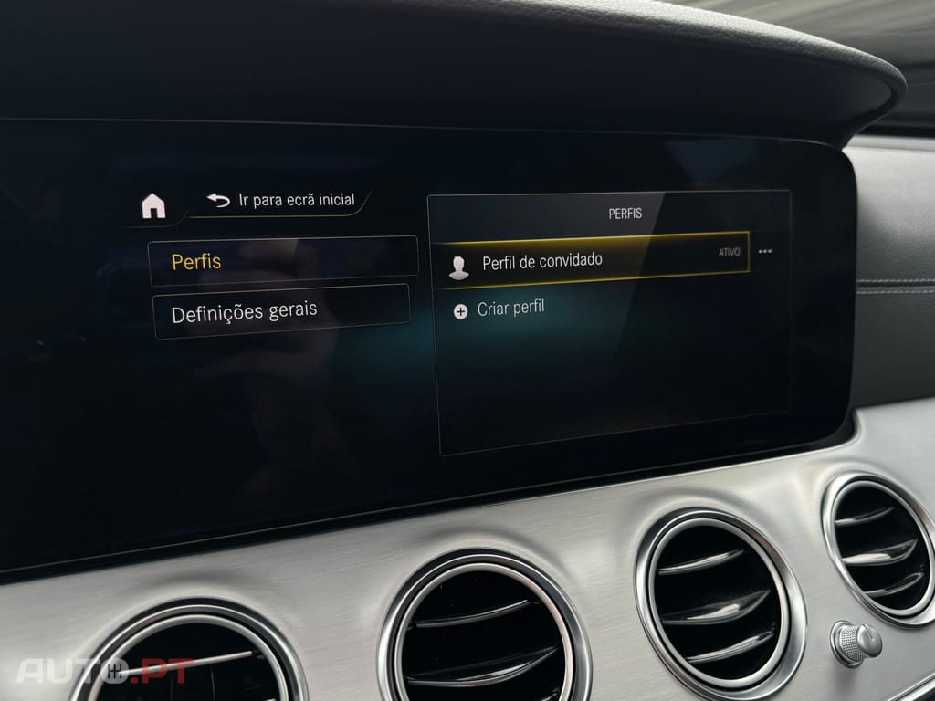 Mercedes-Benz E 300 e AMG Line