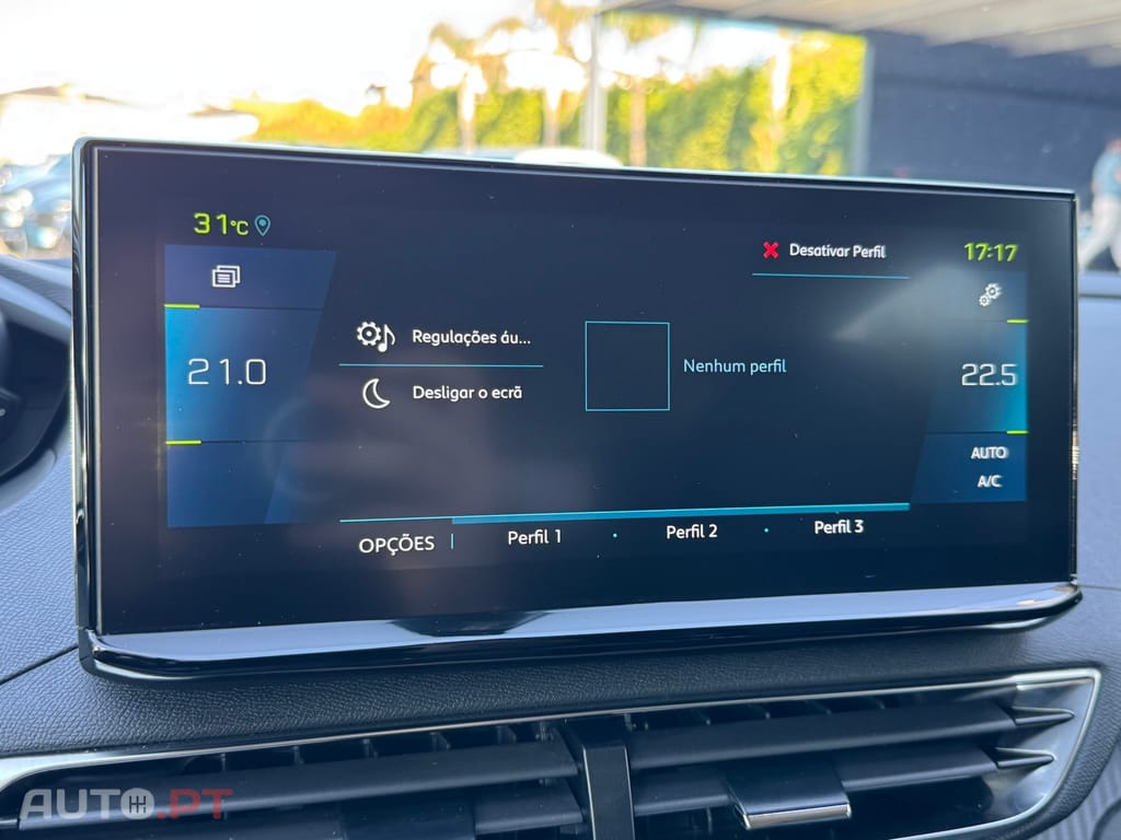 Peugeot 3008 1.6 Hybrid Allure e-EAT8