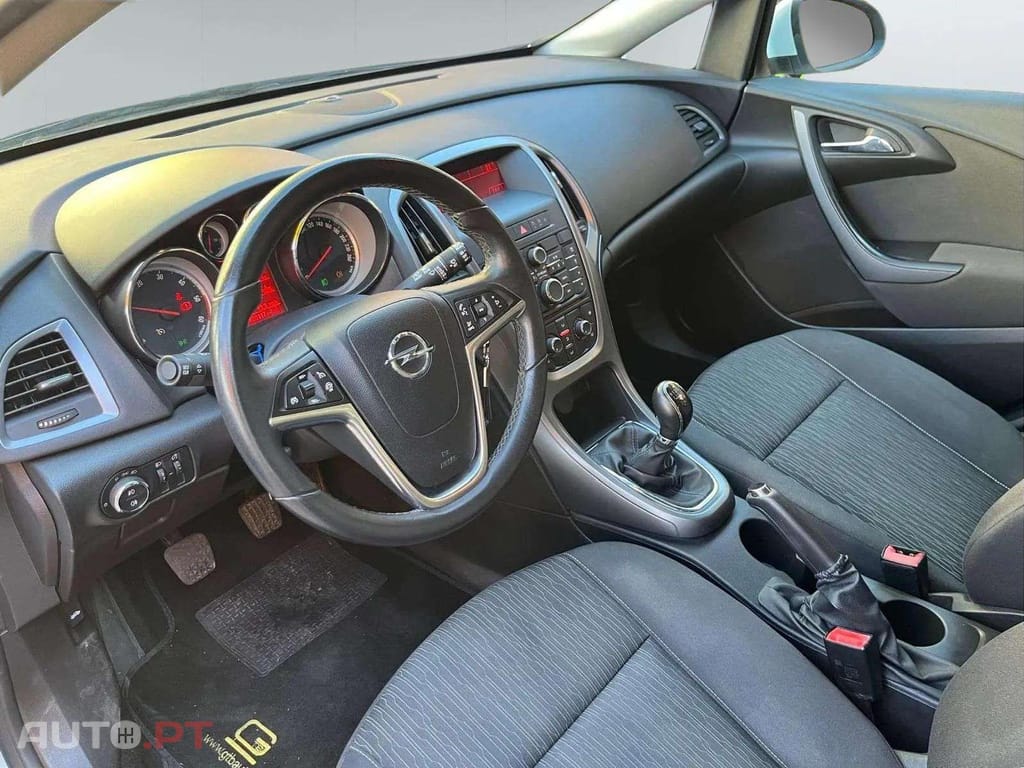 Opel Astra Sports Tourer 1.3 CDTI SPORT 