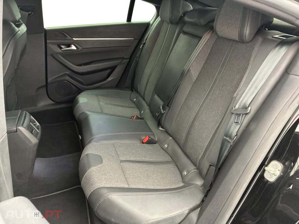 Peugeot 508 1.6 Hybrid Allure Pack e-EAT8