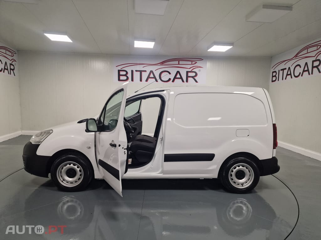 Citroen Berlingo 1.6 BLUEHDI IVA DEDUTIVEL APENAS 15.000KMS