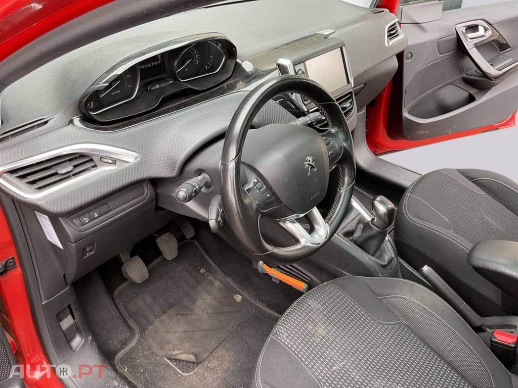 Peugeot 208 1.2 VTi Allure