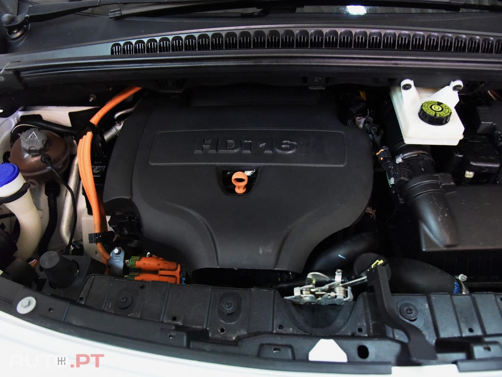 Peugeot 3008 2.0 HDi Hybrid4