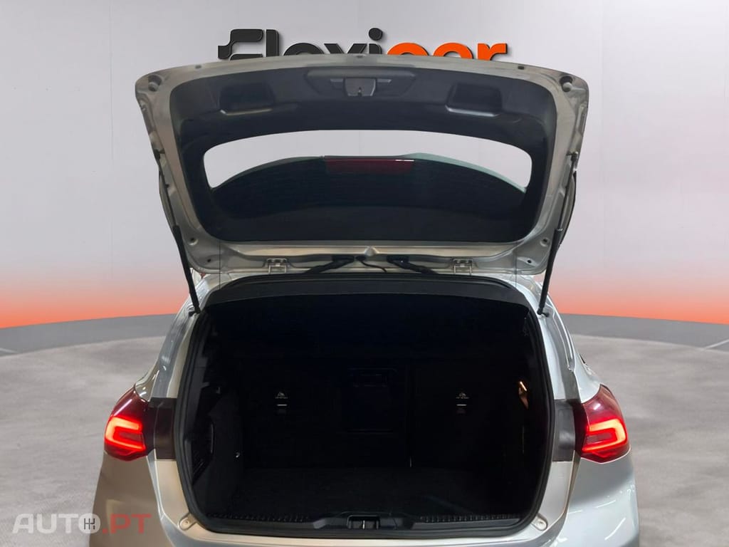 Ford Focus 1.0 EcoBoost MHEV ST-Line X