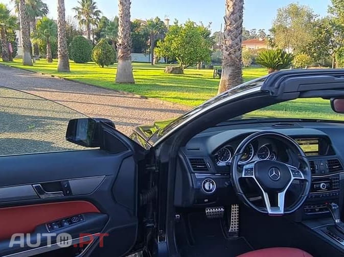 Mercedes-Benz E 220 Outro