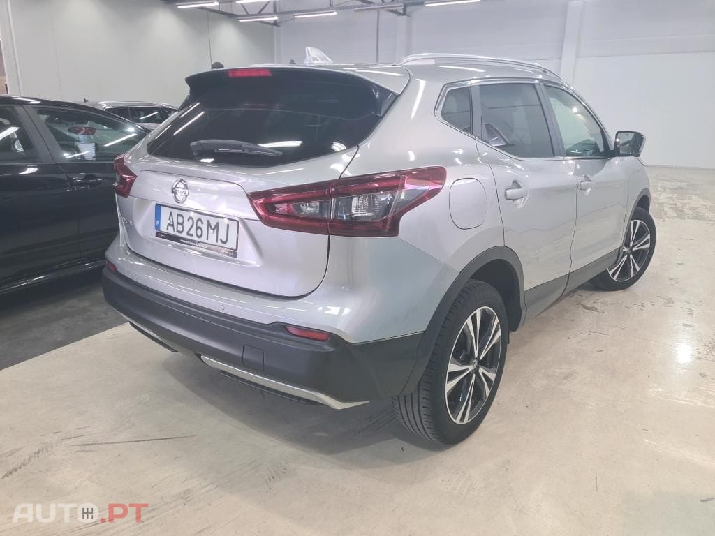 Nissan Qashqai 1.5 dCi N-Connecta J18