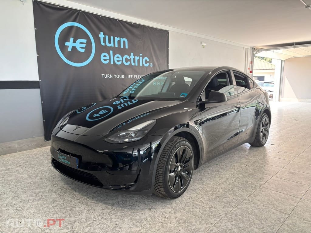 Tesla Model Y RWD