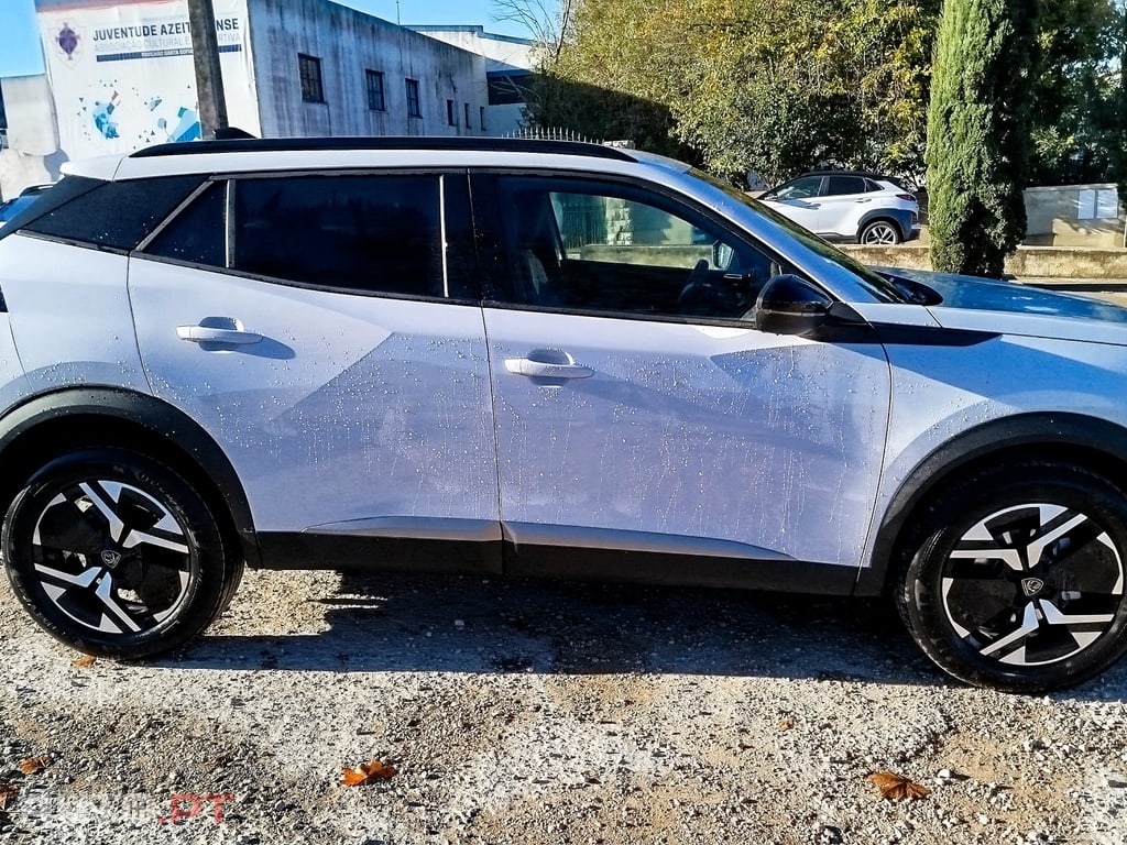 Peugeot 2008 Allure 1.2 PureTech 100CV