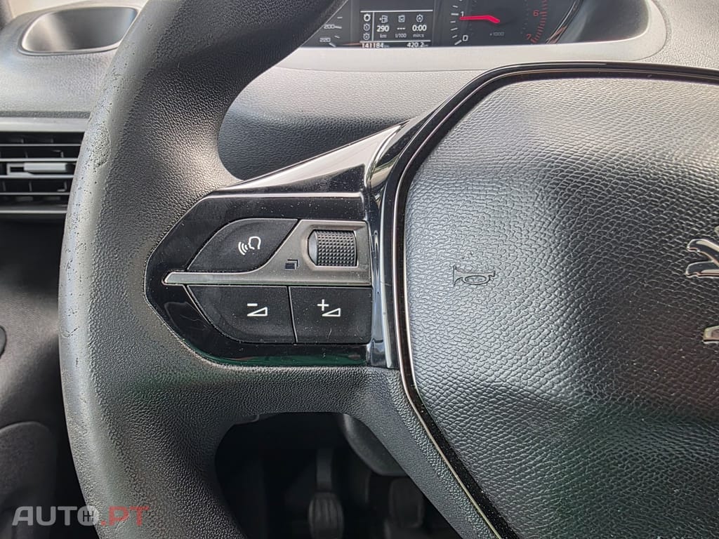Peugeot Partner Blue HDi