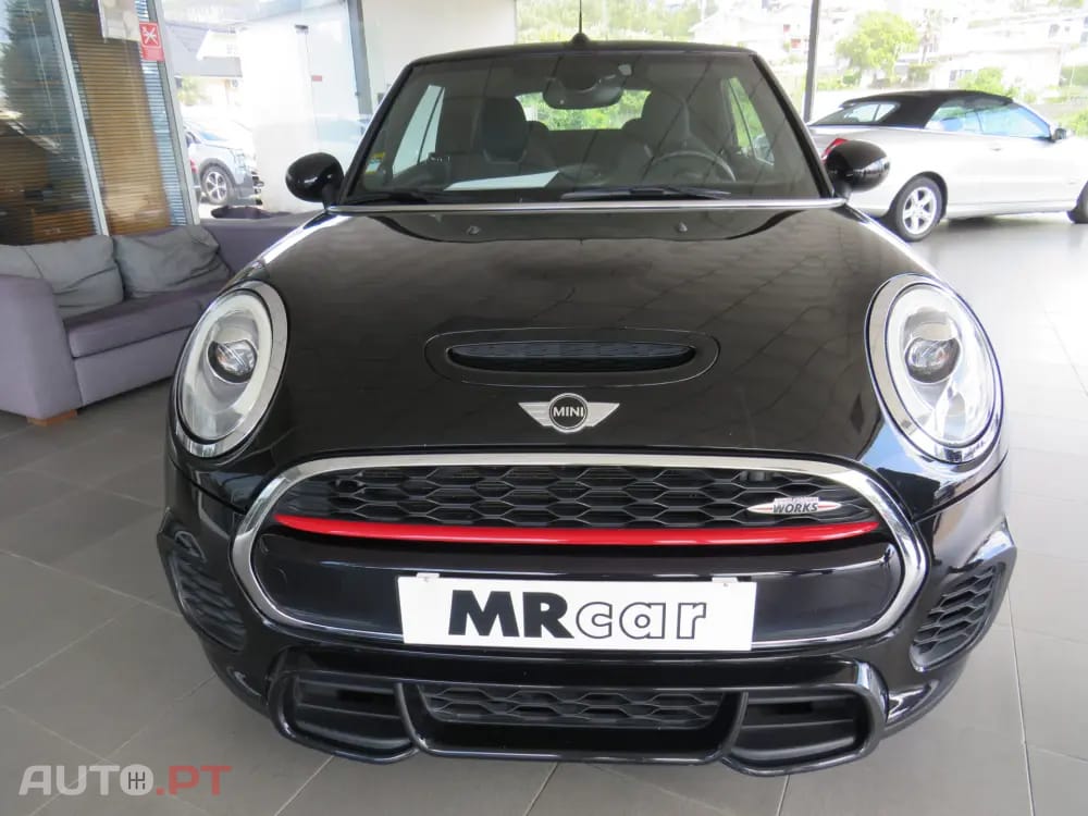 MINI Cabrio John Cooper Works