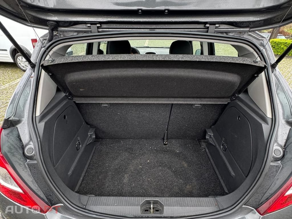 Opel Corsa 1.2 Enjoy