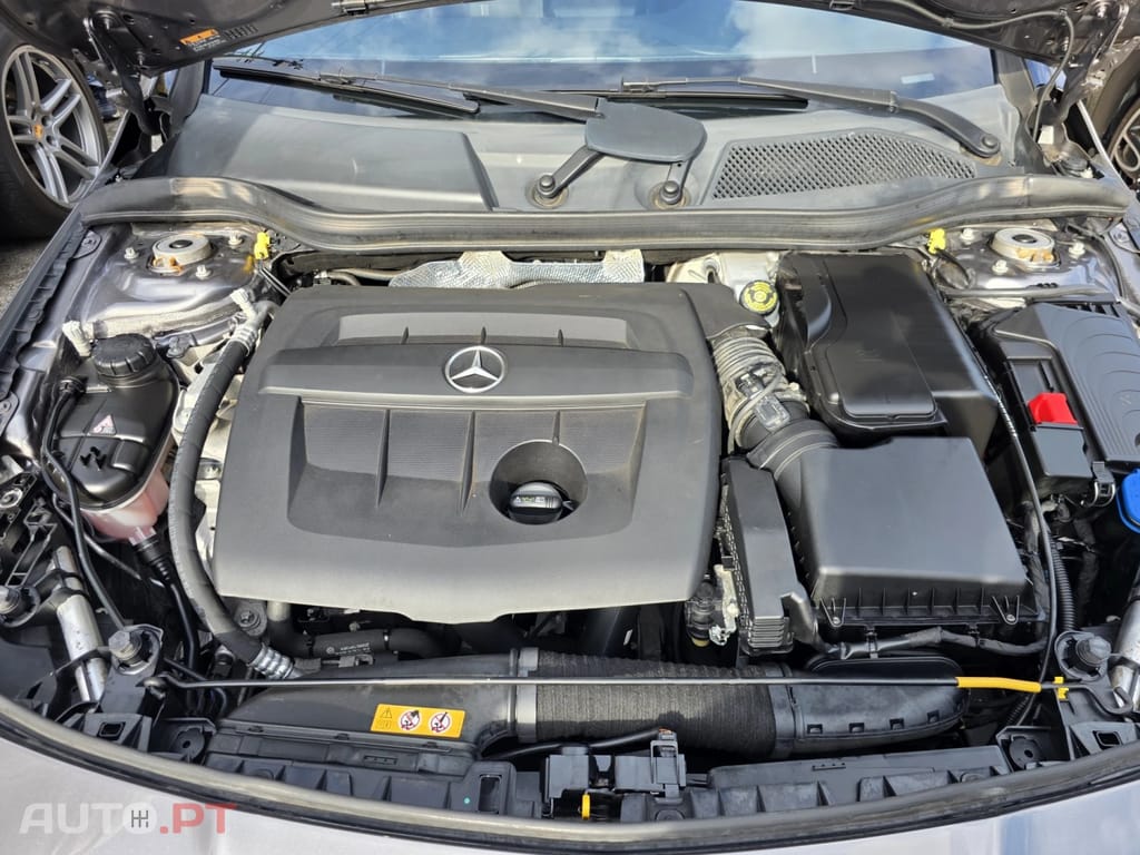 Mercedes-Benz CLA 180 D URBAN