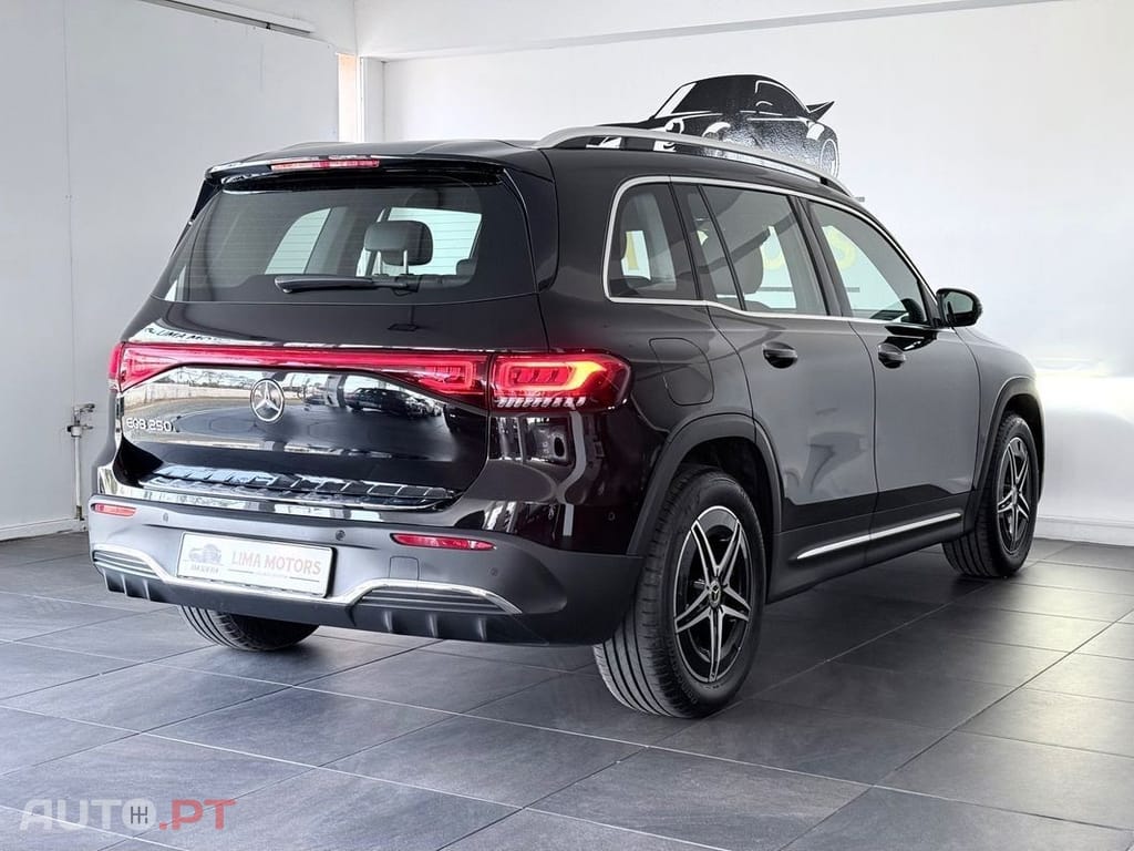 Mercedes-Benz EQB 250 AMG Line