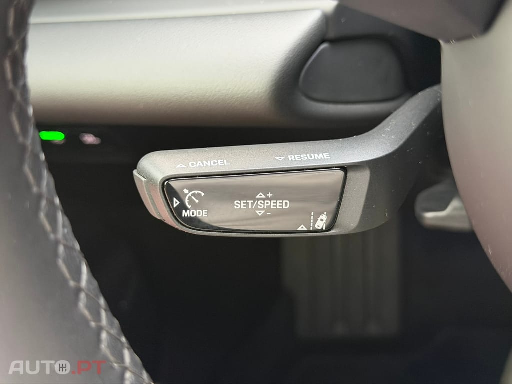 Porsche Macan Electric 4