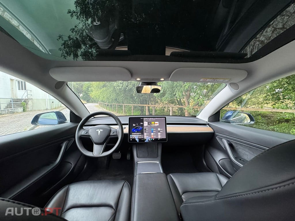 Tesla Model 3 Standard Range Plus RWD