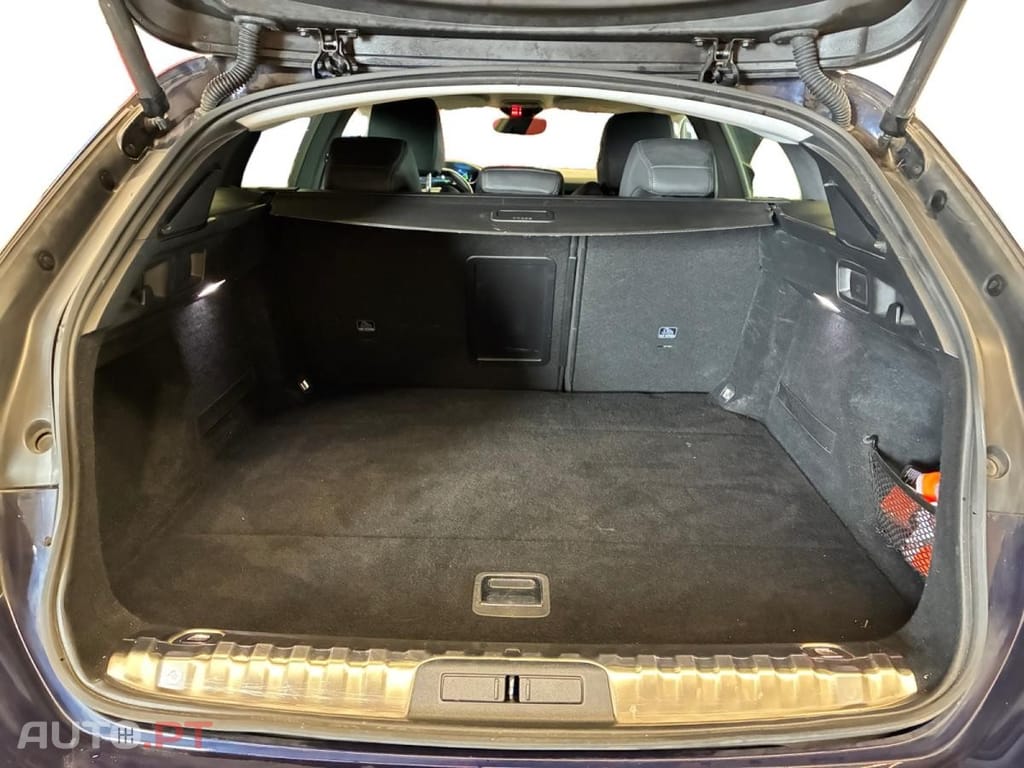Peugeot 508 SW 1.6 Hybrid Allure e-EAT8