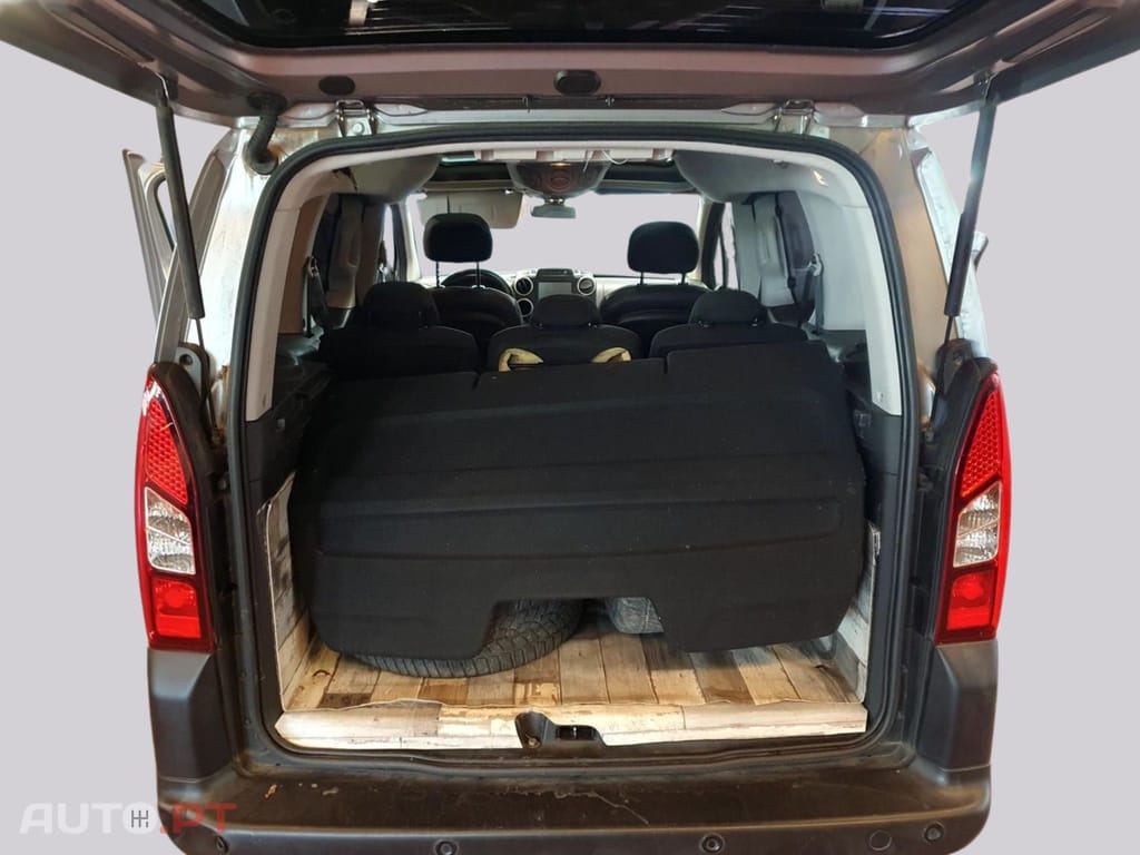 Peugeot Partner 1.2 PureTech Outdoor — fotografia 8