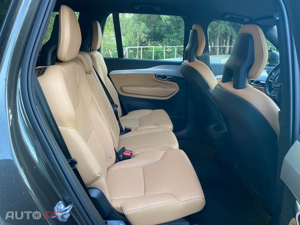 Volvo XC90 2.0 D4 Momentum