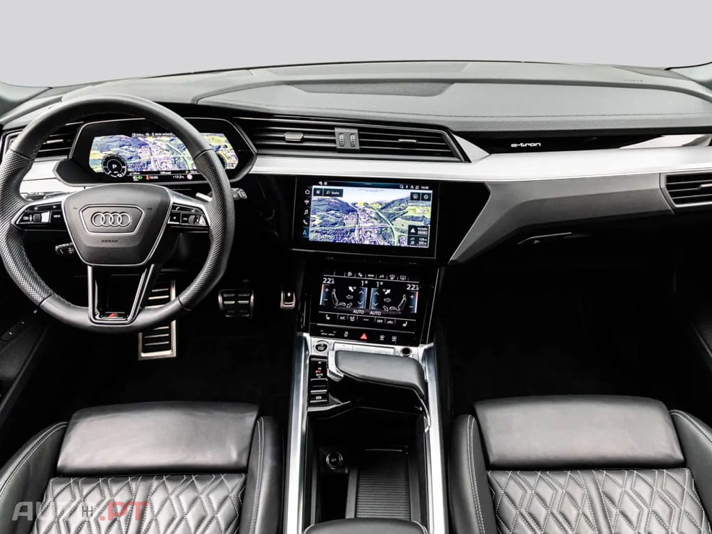 Audi Q8 E-Tron 55 S LINE BLACK I.V.A DEDUTIVEL 