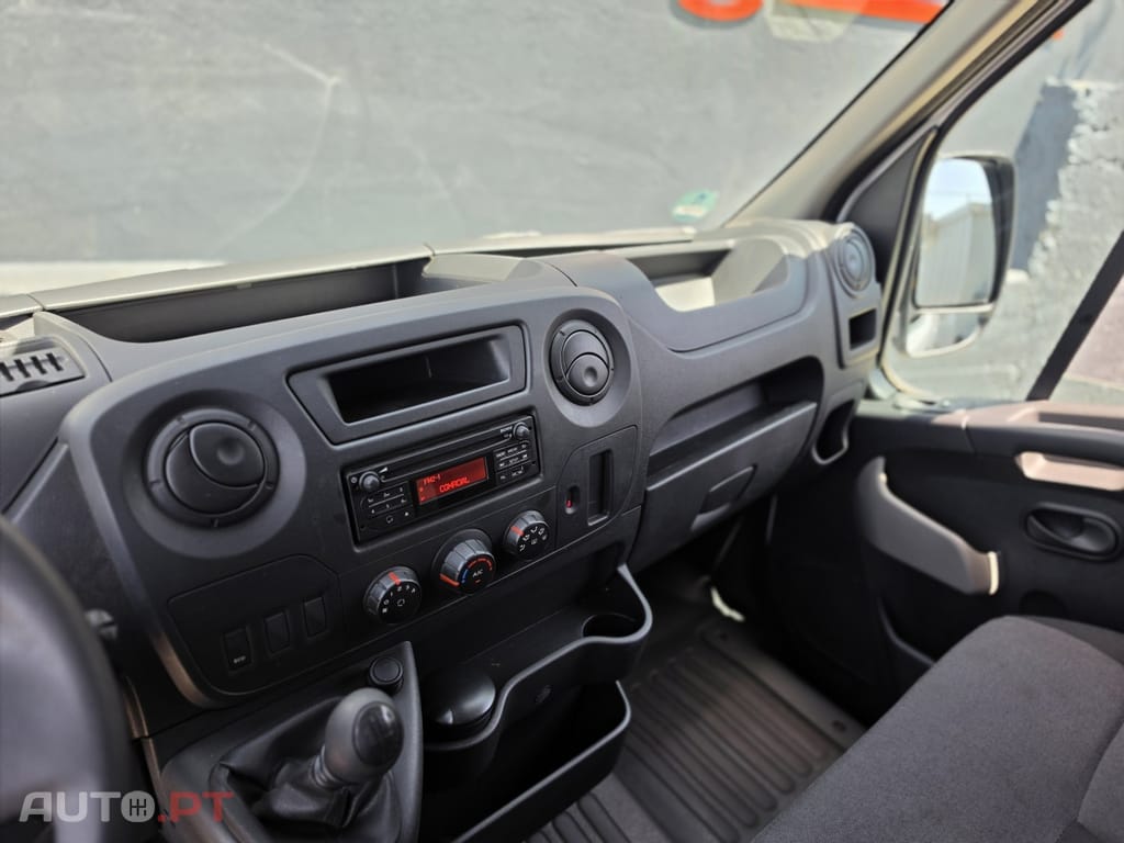 Renault Master 2.3 dCi L3H2 3.5T