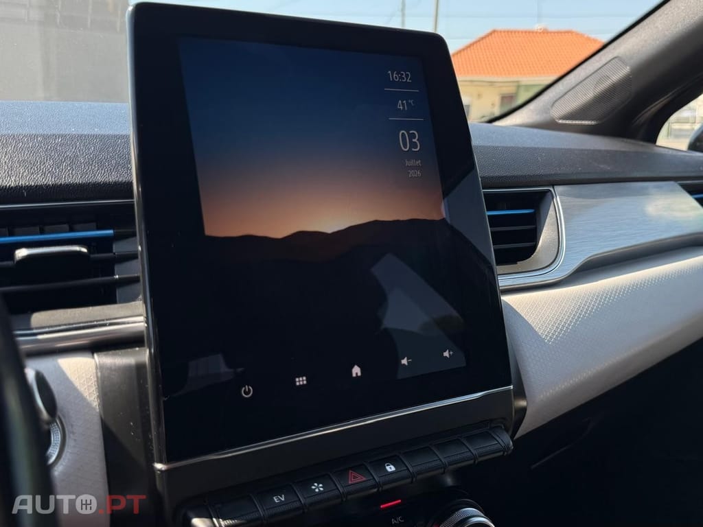 Renault Captur E-TECH 160 INTENS