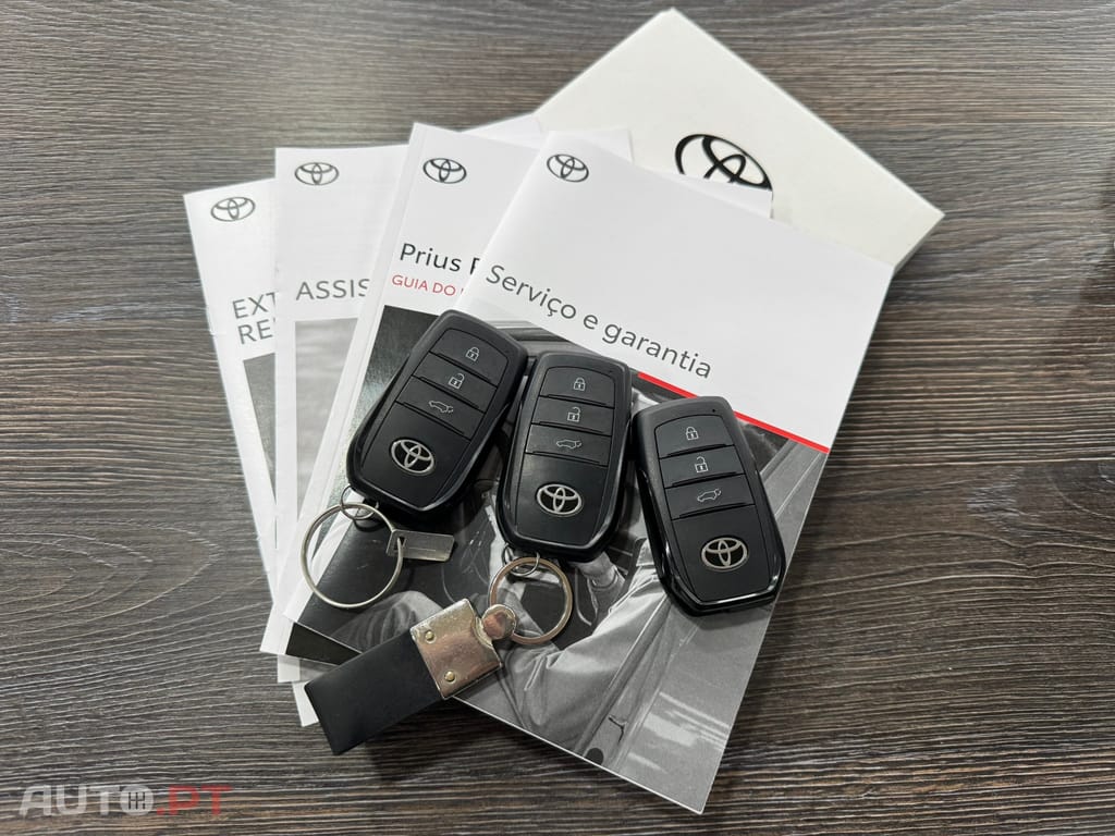 Toyota Prius 2.0 Plug-in Luxury