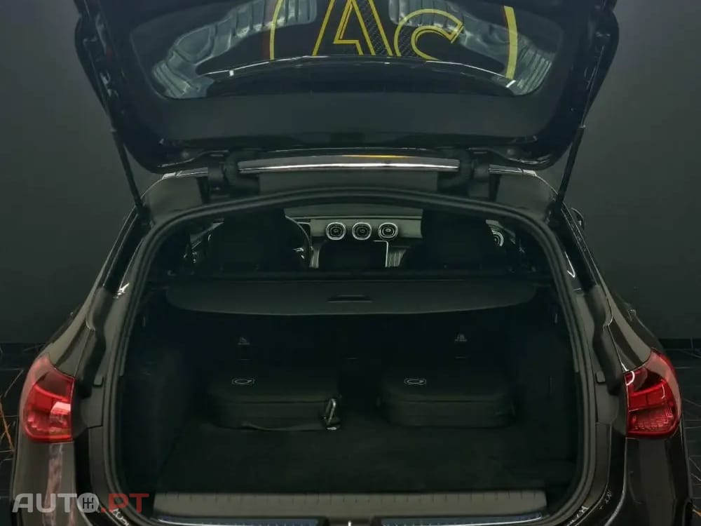 Mercedes-Benz C 300 e AMG Pack Night
