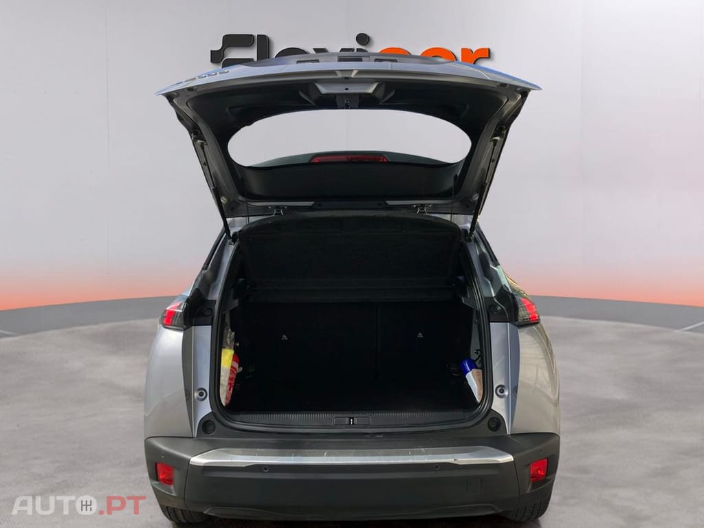 Peugeot E-2008 50 kWh Active Pack