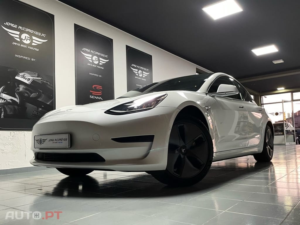 Tesla Model 3 Standard Range Plus RWD