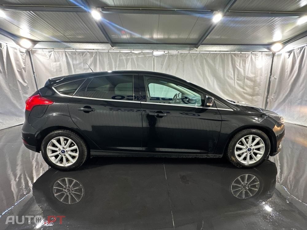 Ford Focus 1.5 EcoBlue S&S Aut. TITANIUM DESIGN