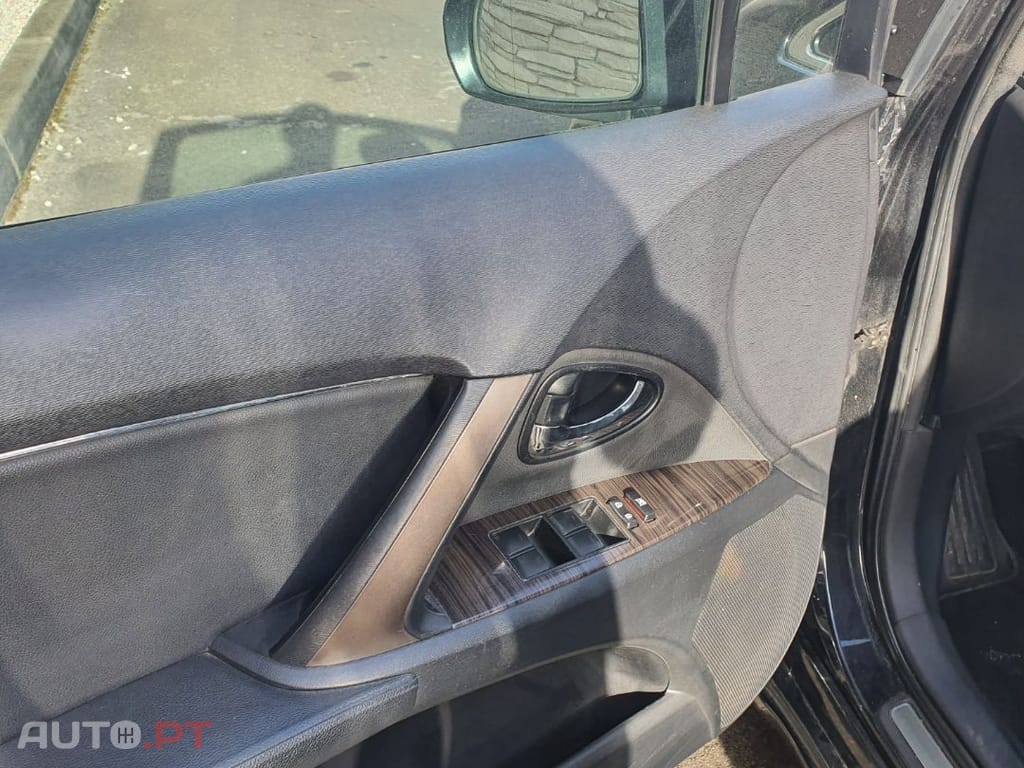 Toyota Avensis SD 2.0 D-4D Exclusive