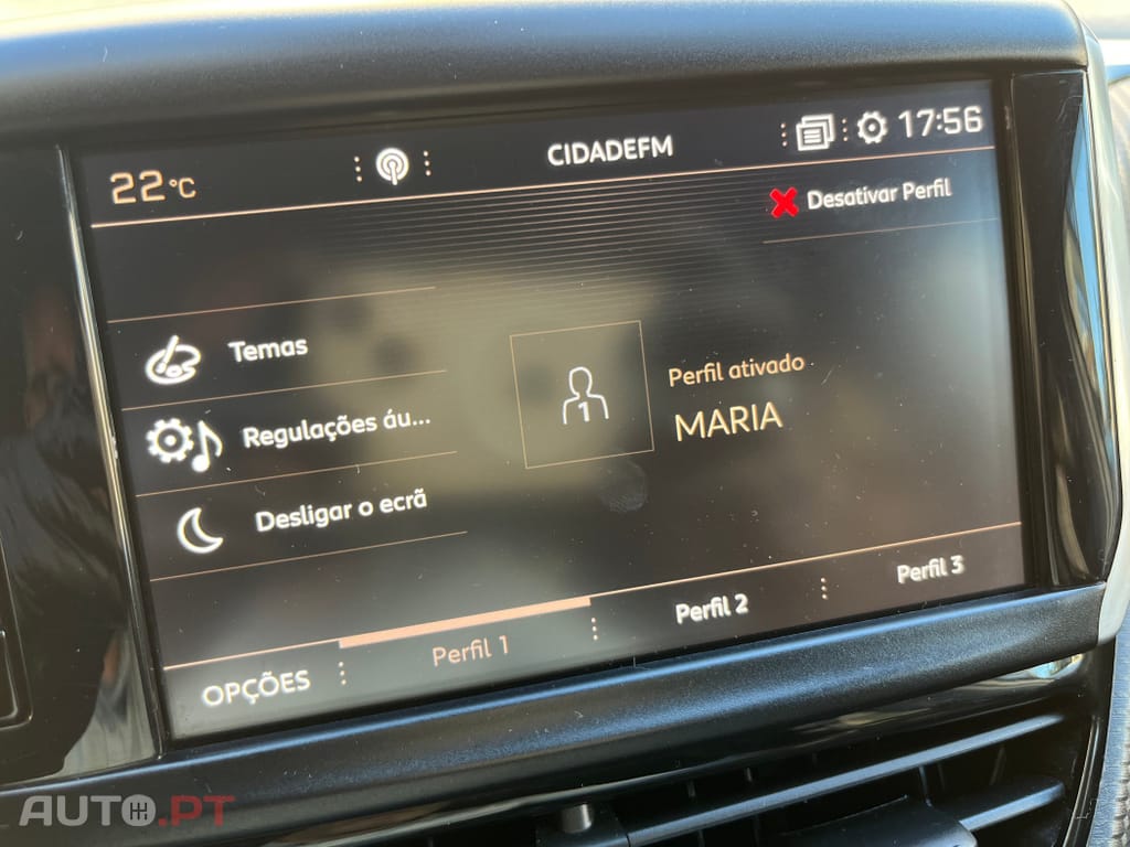 Peugeot 2008 1.5 BlueHDi Signature