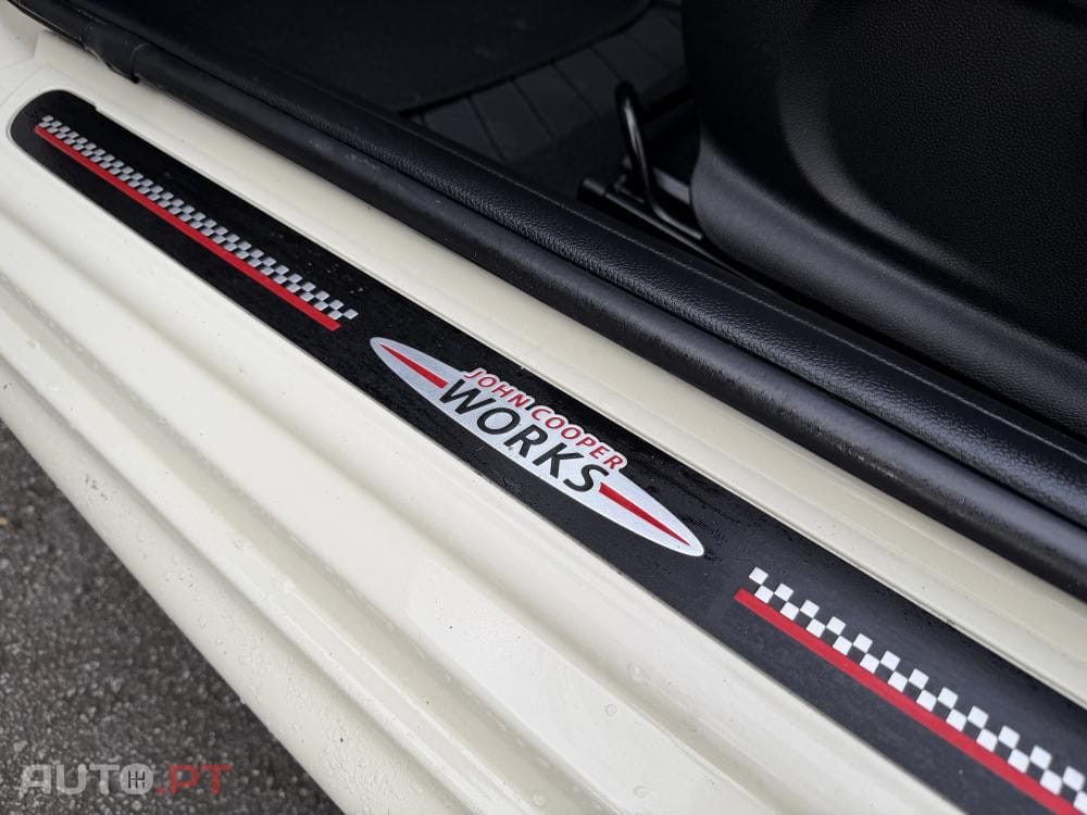 MINI Cabrio John Cooper Works Premium P. JCW Plus