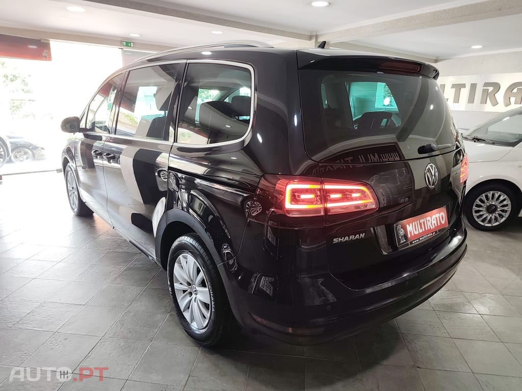 Volkswagen Sharan 2.0 TDI Blue Confortline DSG