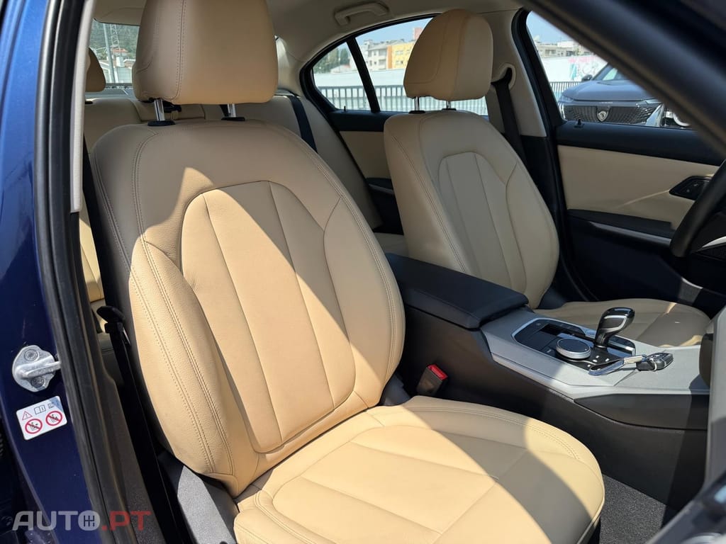 BMW 330 e Line Sport Auto