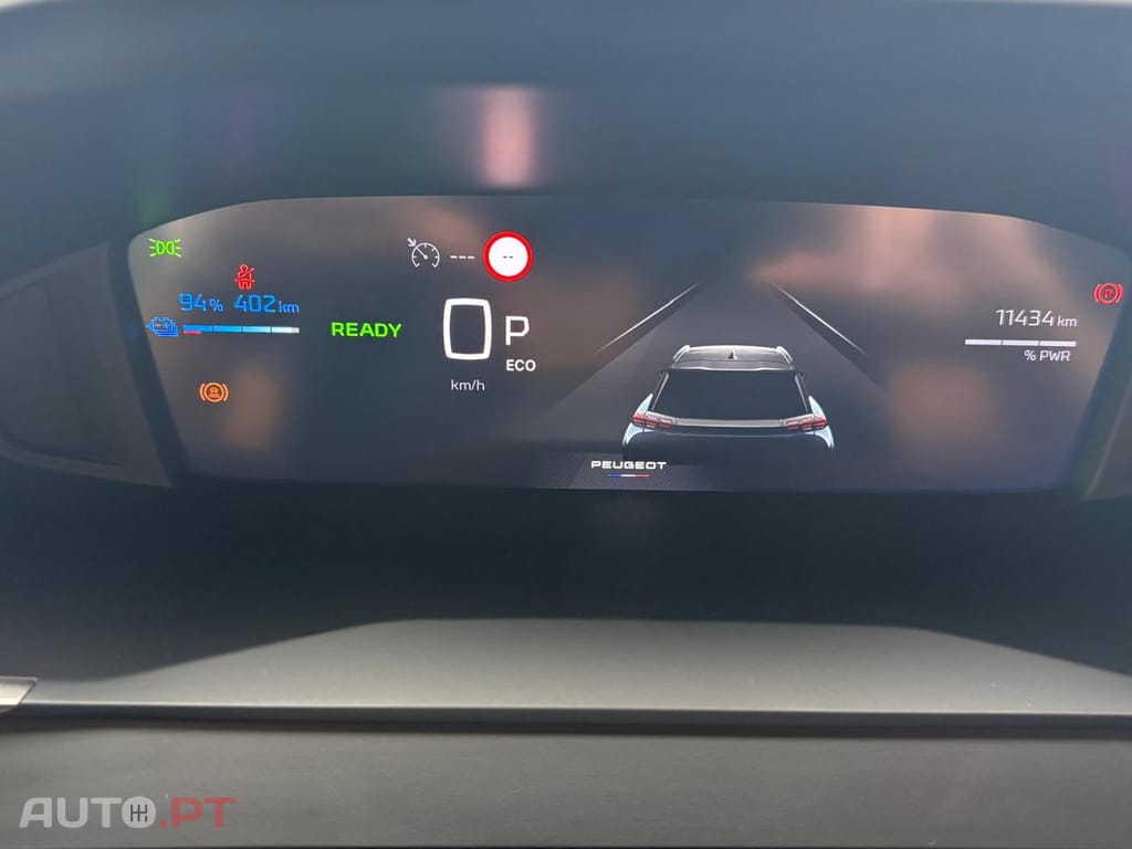 Peugeot E-2008 Allure 54kWH