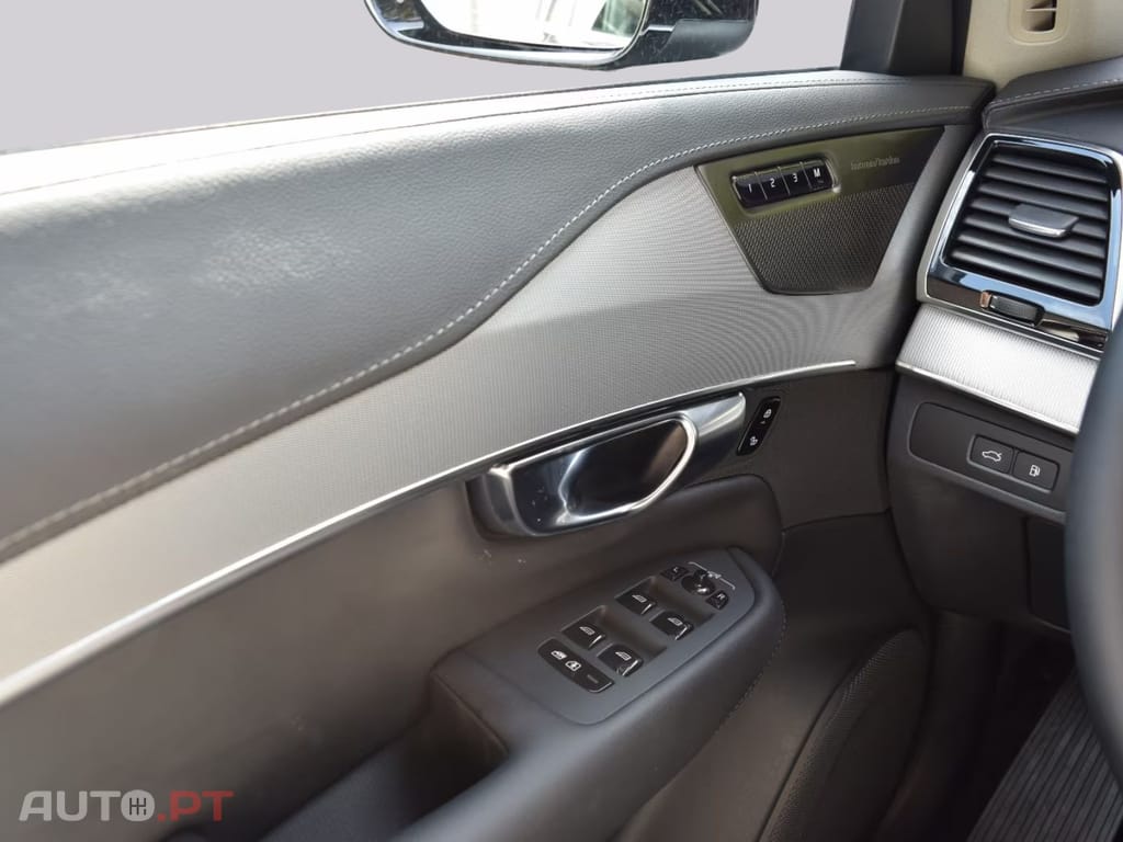 Volvo XC90 I.V.A DEDUTIVEL T8Plus Bright