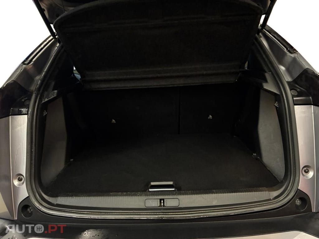 Peugeot 2008 1.5 BlueHDi Allure Pack EAT8